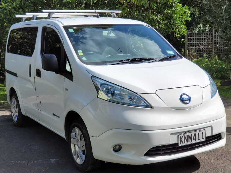 Picture of e-NV200 G Van 2/5 Seat 2014, Towbar & Roof-racks