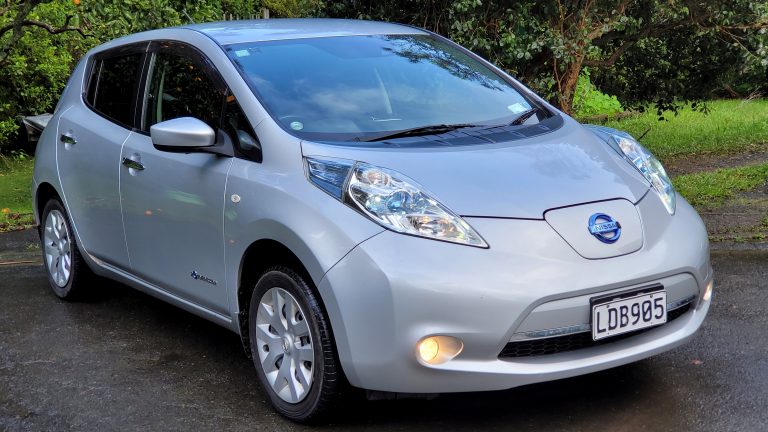 Picture of 30 kWh NIssan Leaf X