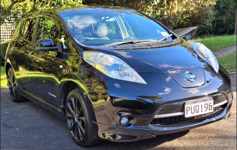 Picture of 24kWh Nissan Leaf 2014